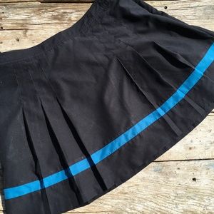 IZOD All you need is a crop top.